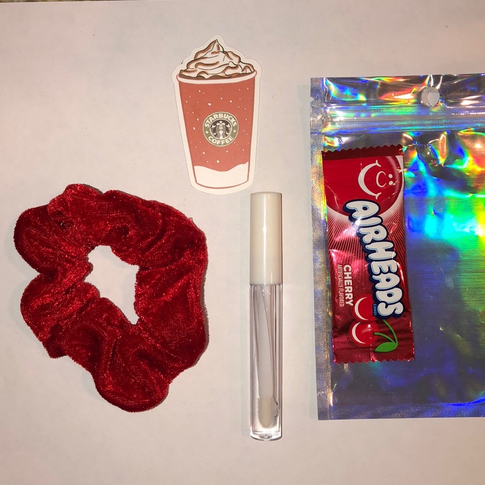 Red Pack! - Picture 2 of 2